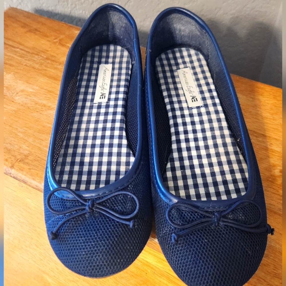 American Eagle Navy Blue Mesh‎ Ballet Flats with Bows, Size 7.5"